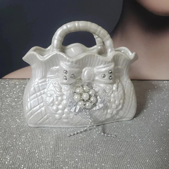 Ceramic Purse with Front Detail - Picture 1 of 4